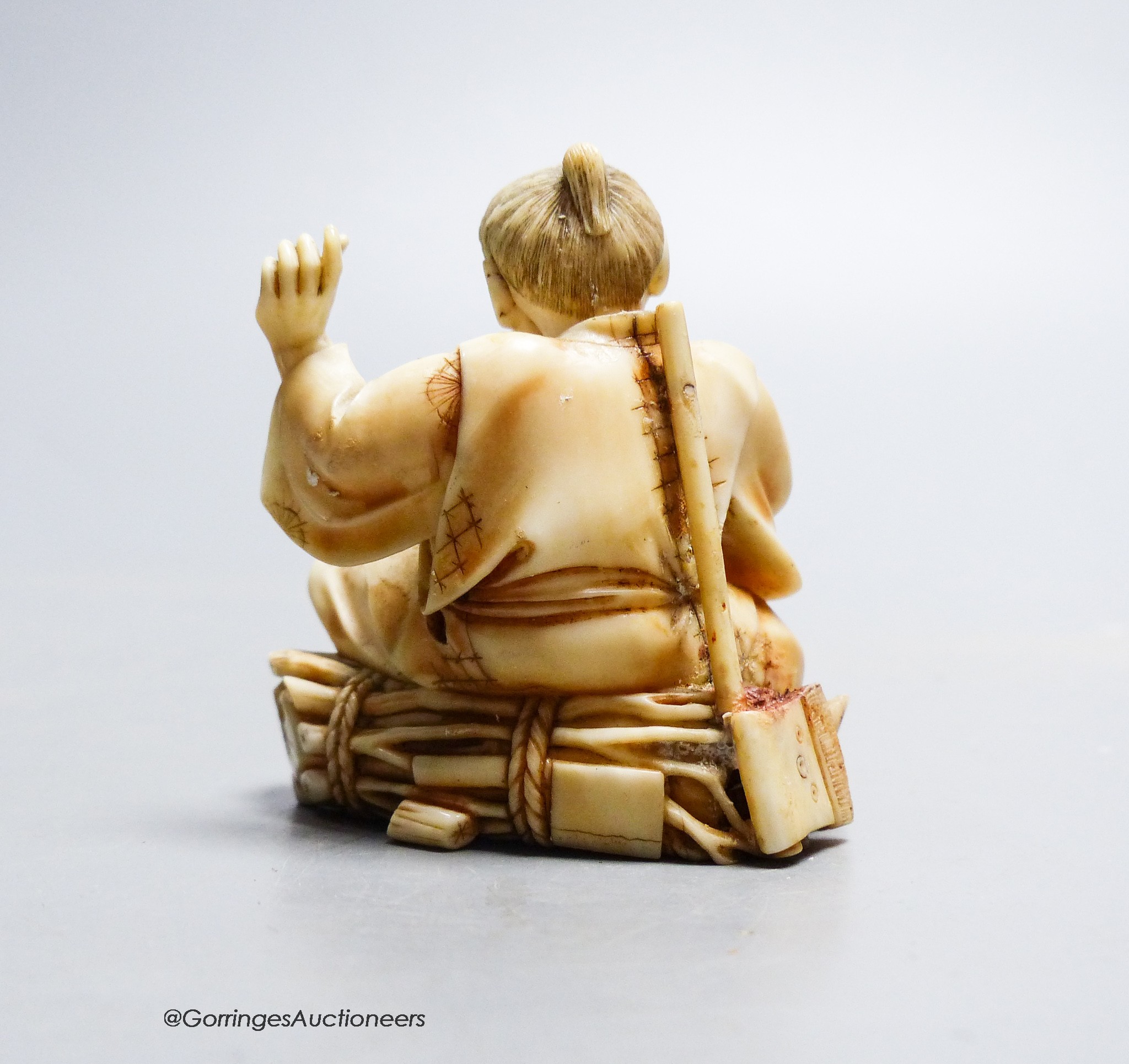 A Japanese carved netsuke,Meiji period, height 6,5cm
